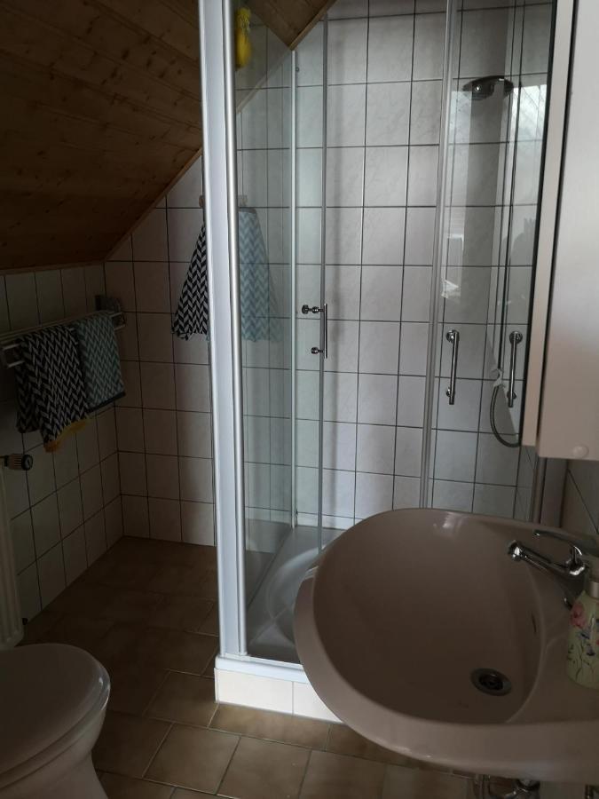 Ferienwohnung Gästehaus Looks Thiessow Exterior foto